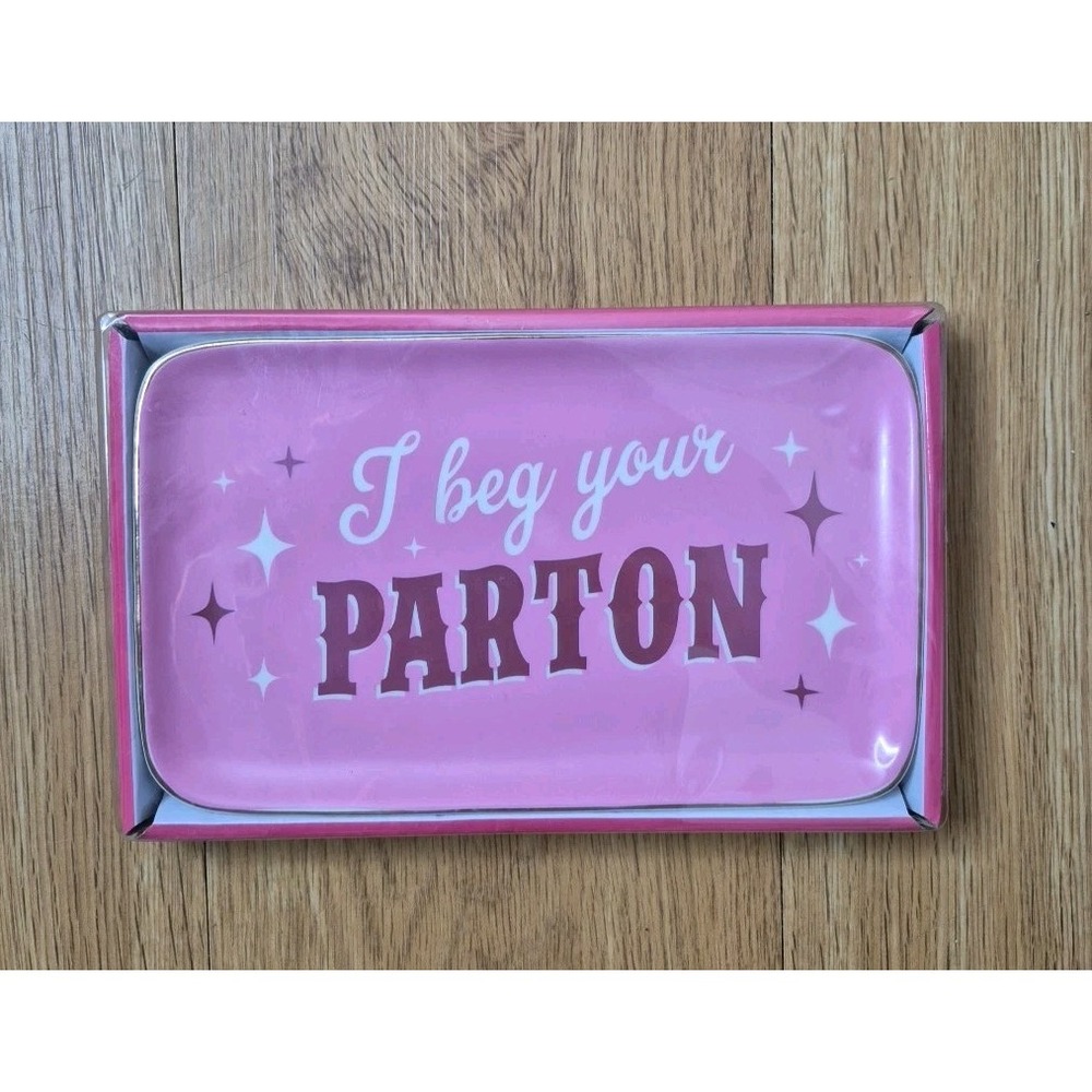 Dolly - I Beg Your Parton Catchall Ceramic Tray Pink & White 7.5 IN x 4.5 IN